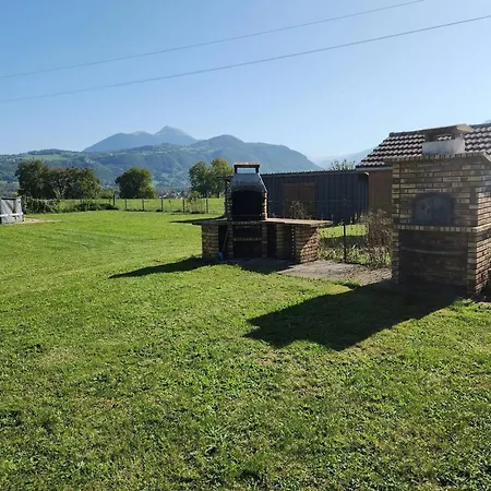 Spacieuse Maison De Avec Piscine A