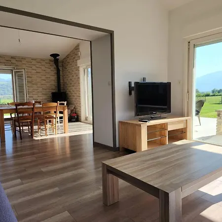 Ferienhaus Spacieuse Maison De Avec Piscine A *