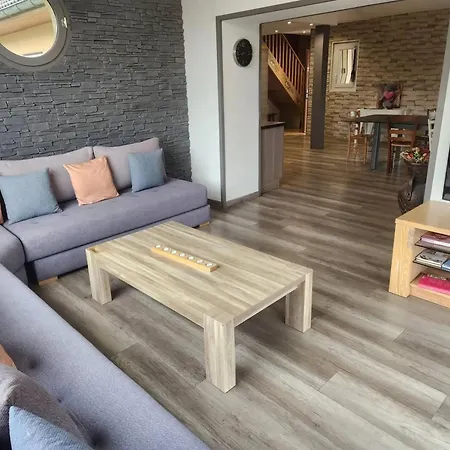 Spacieuse Maison De Avec Piscine A