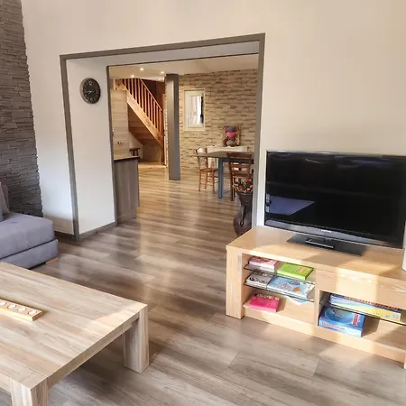 Spacieuse Maison De Avec Piscine A Ferienhaus *